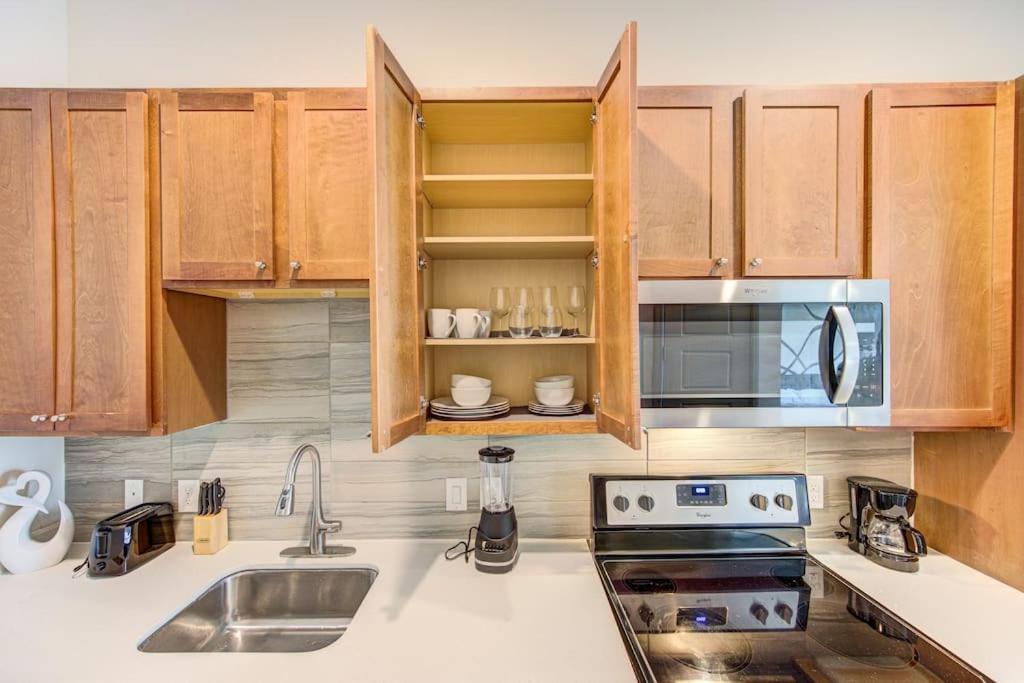 Ferienwohnung Trendy Downtown 1Bd/Freeparking/Wi-Fi/Pool Houston Exterior foto